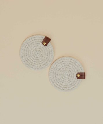 Maisonette - قاعدة أكواب من قطعتين – 11 سم – كريمي