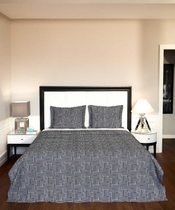 Maisonette - Jacquard Geometric Patterned Bedspread Set
Navy Blue
