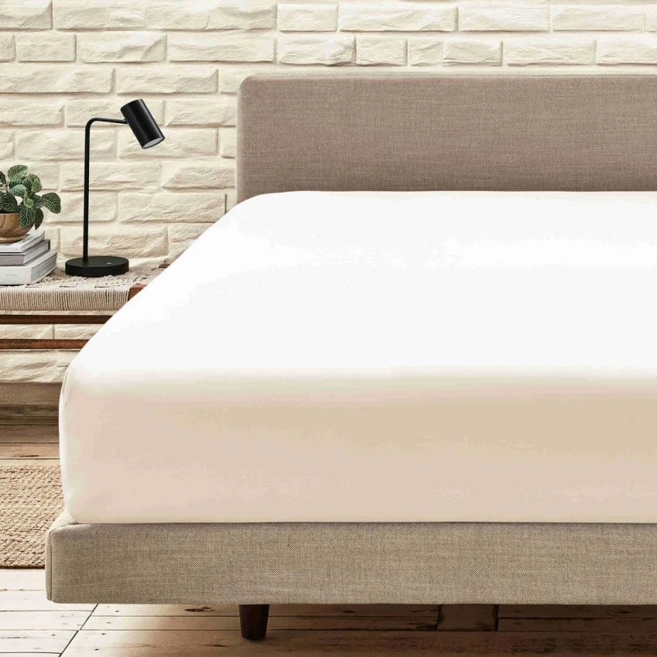 KNITTED FITTED SHEET ECRU