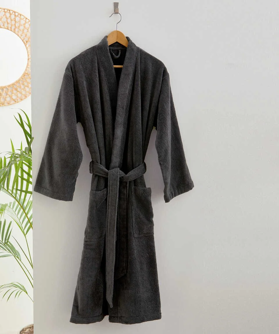 SHINY BATHROBE