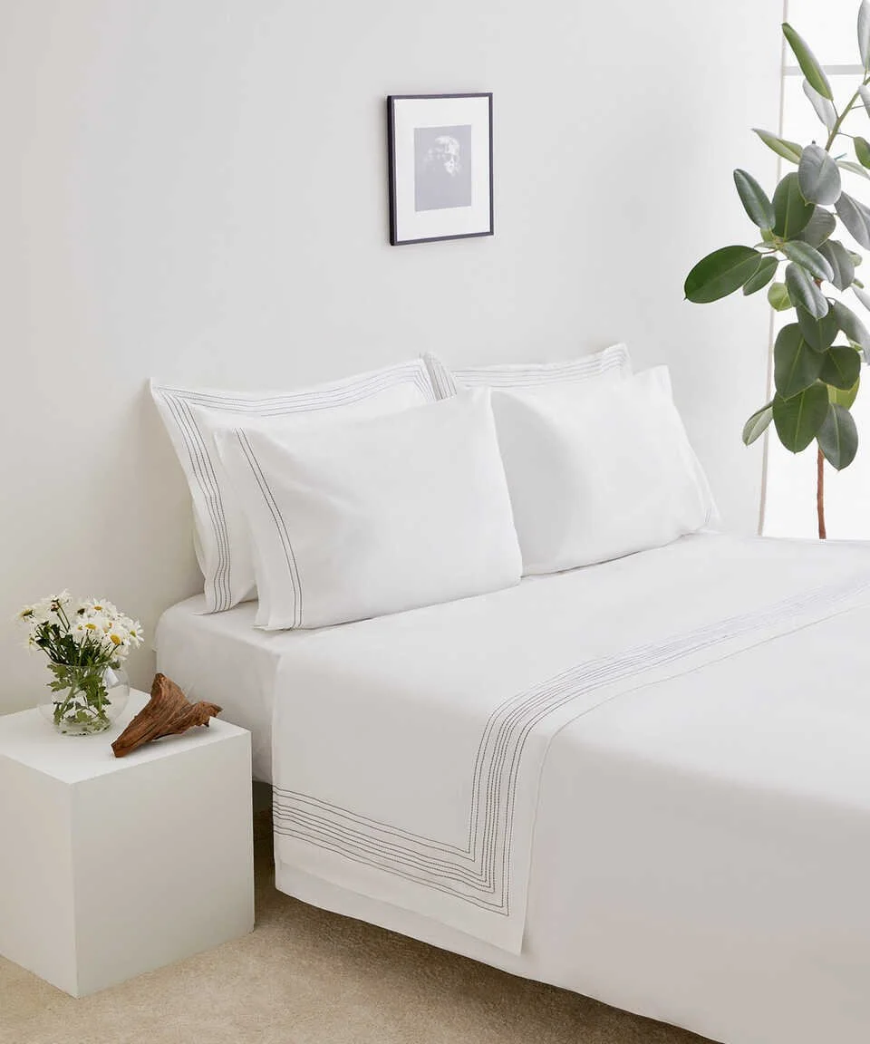 SUBTLE STITCH DUVET COVER SET